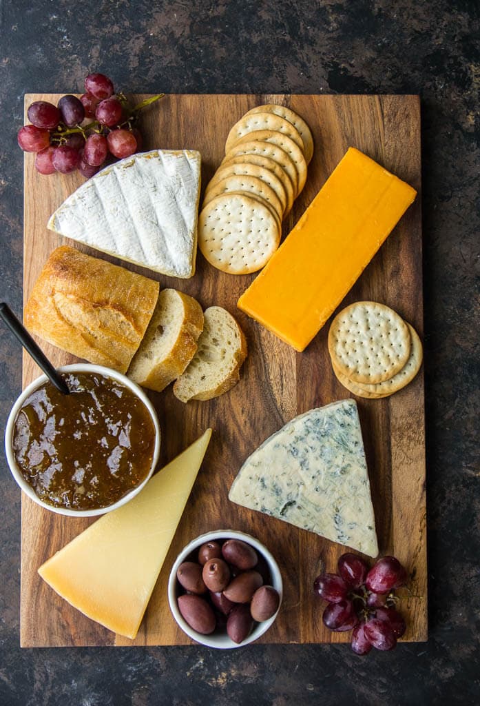 How to Build the Ultimate Cheese Board