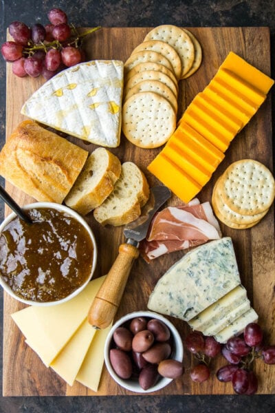 How to Build the Ultimate Cheese Board