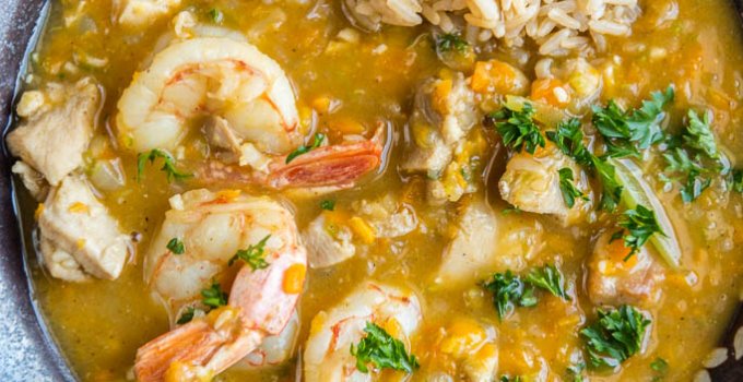 Delicious and simple to make dinners are the best! This Quick Chicken and Shrimp Gumbo comes together in about 30 minutes and is so tasty!