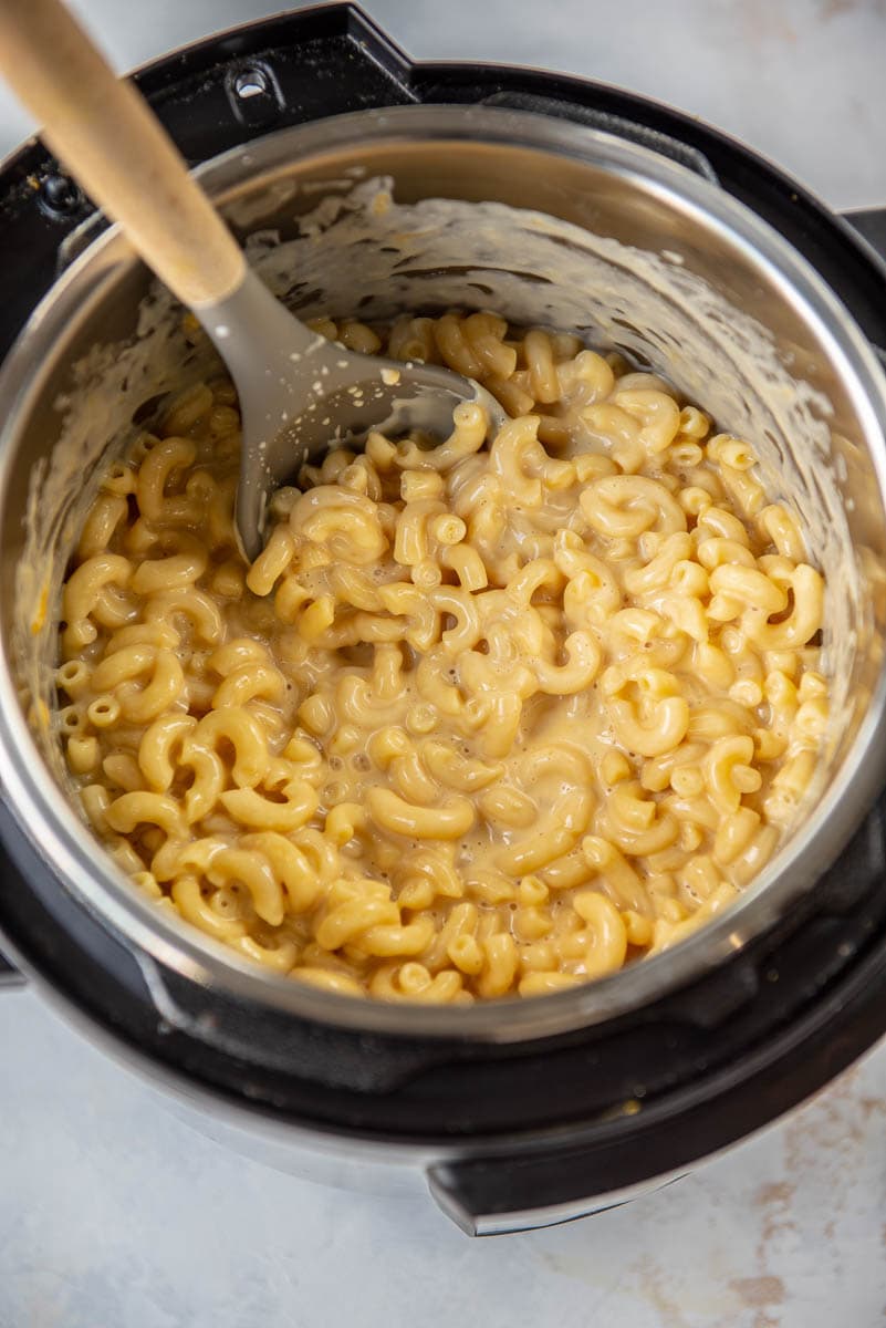 instant pot with Mac and cheese