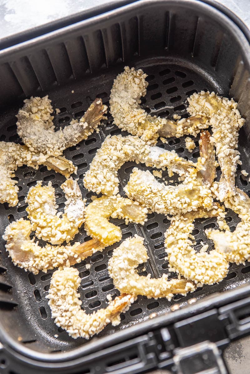 raw seasoned shrimp in air fryer