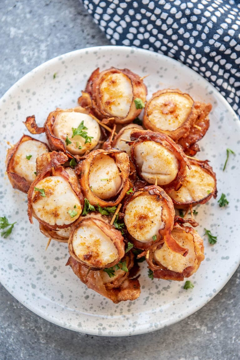 Air Fryer Scallops Garnished Plate