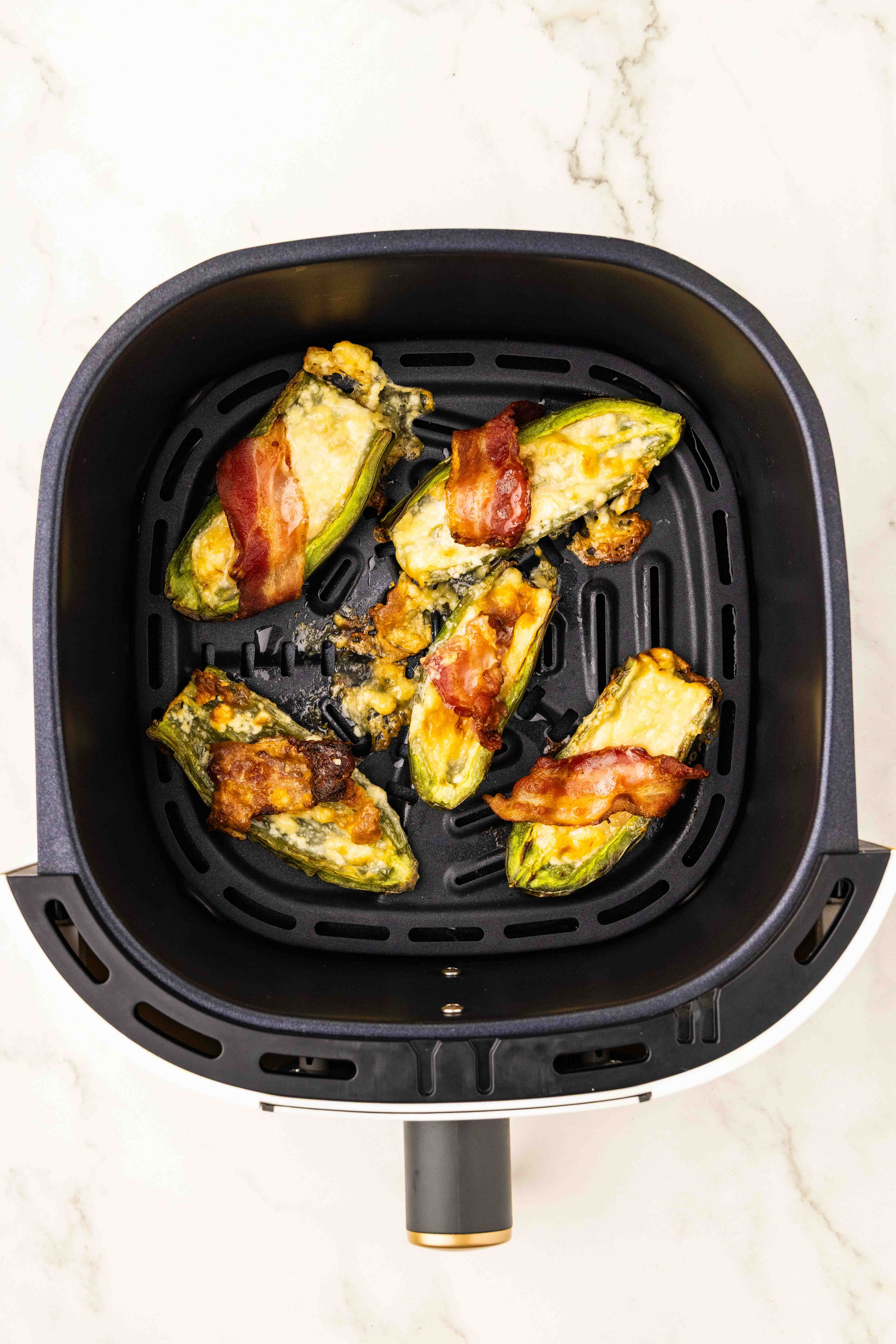 Jalapeño poppers in air fryer